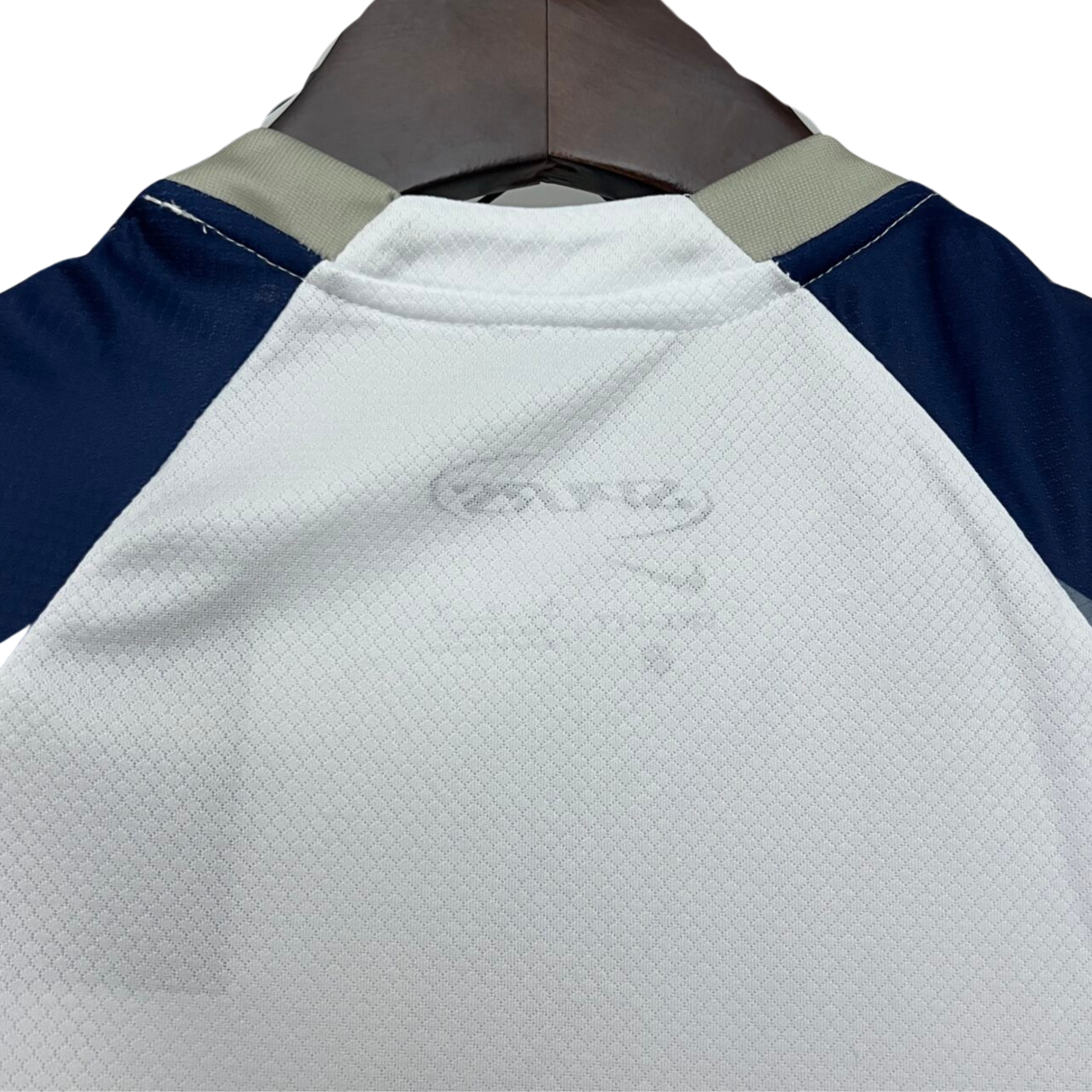 Tottenham Home kids kit 2025/26