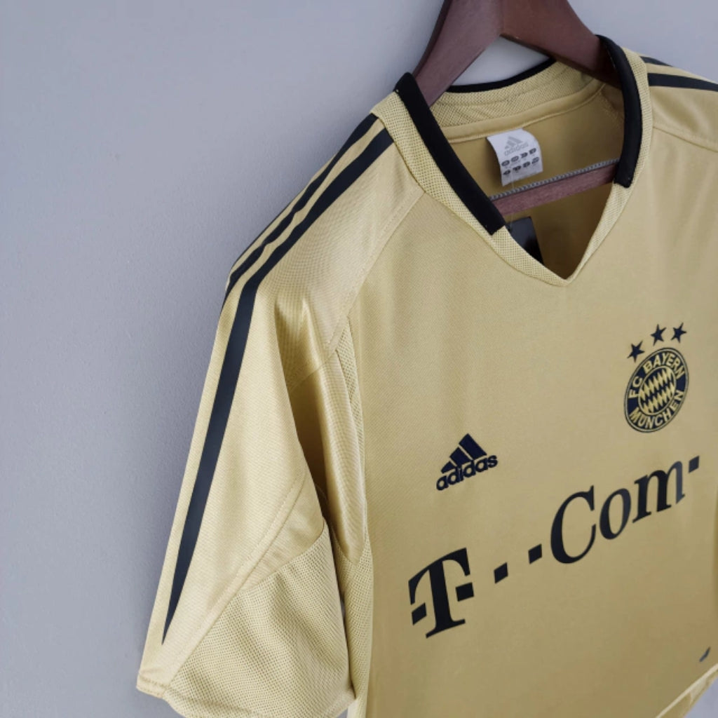 Bayern Munich Away 2004/05
