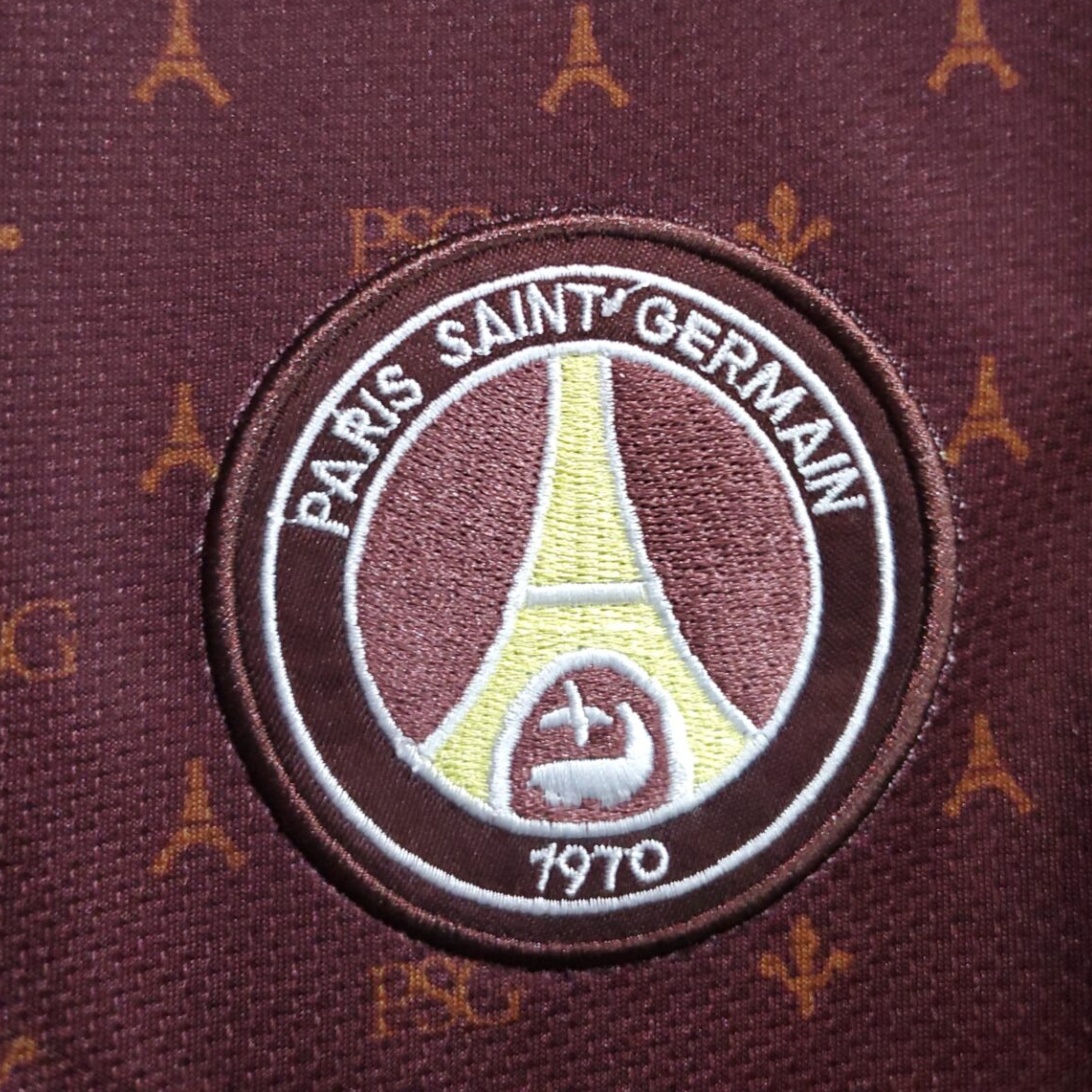 PSG Away kit 2006/07