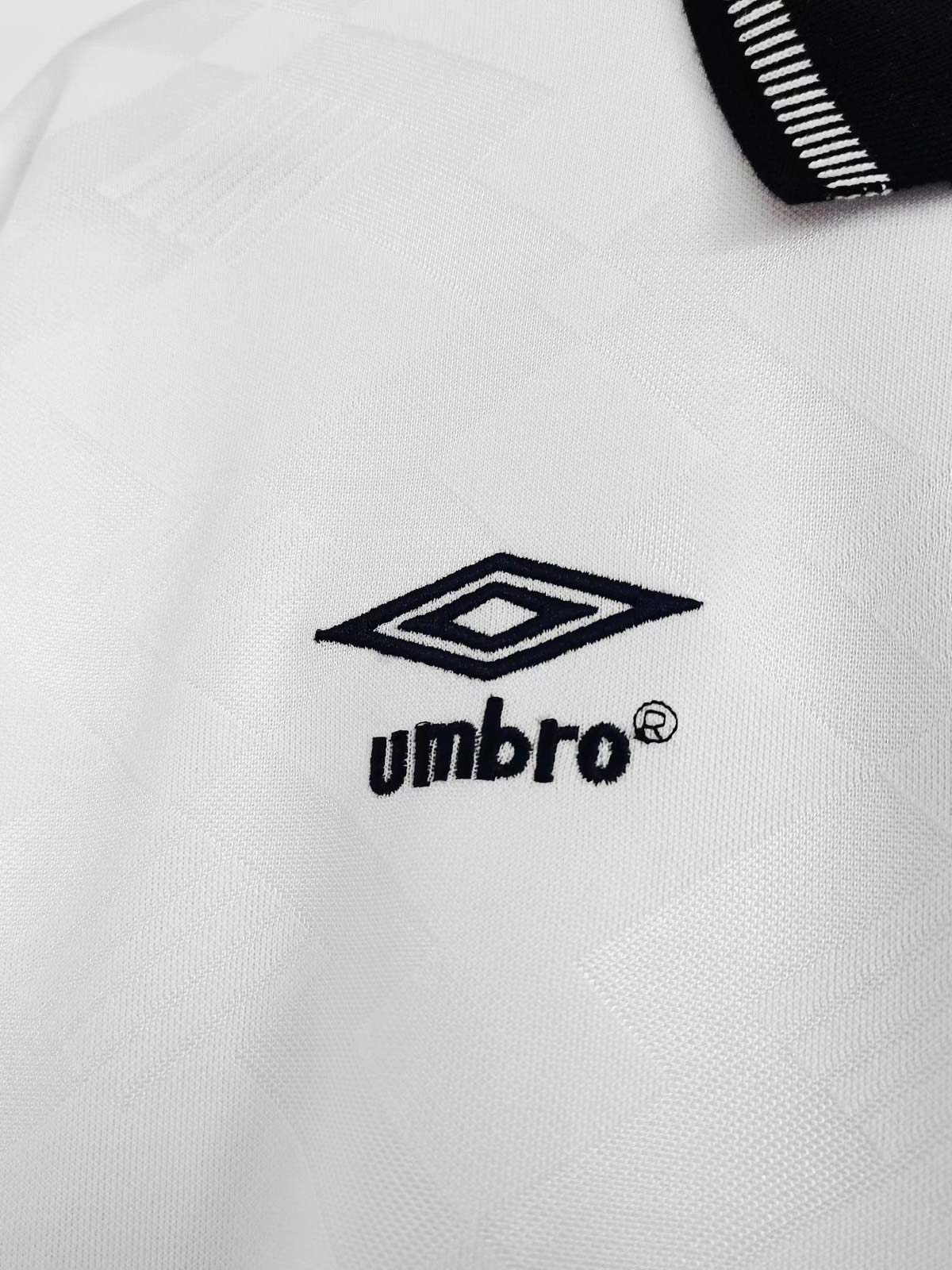 England Home 1990