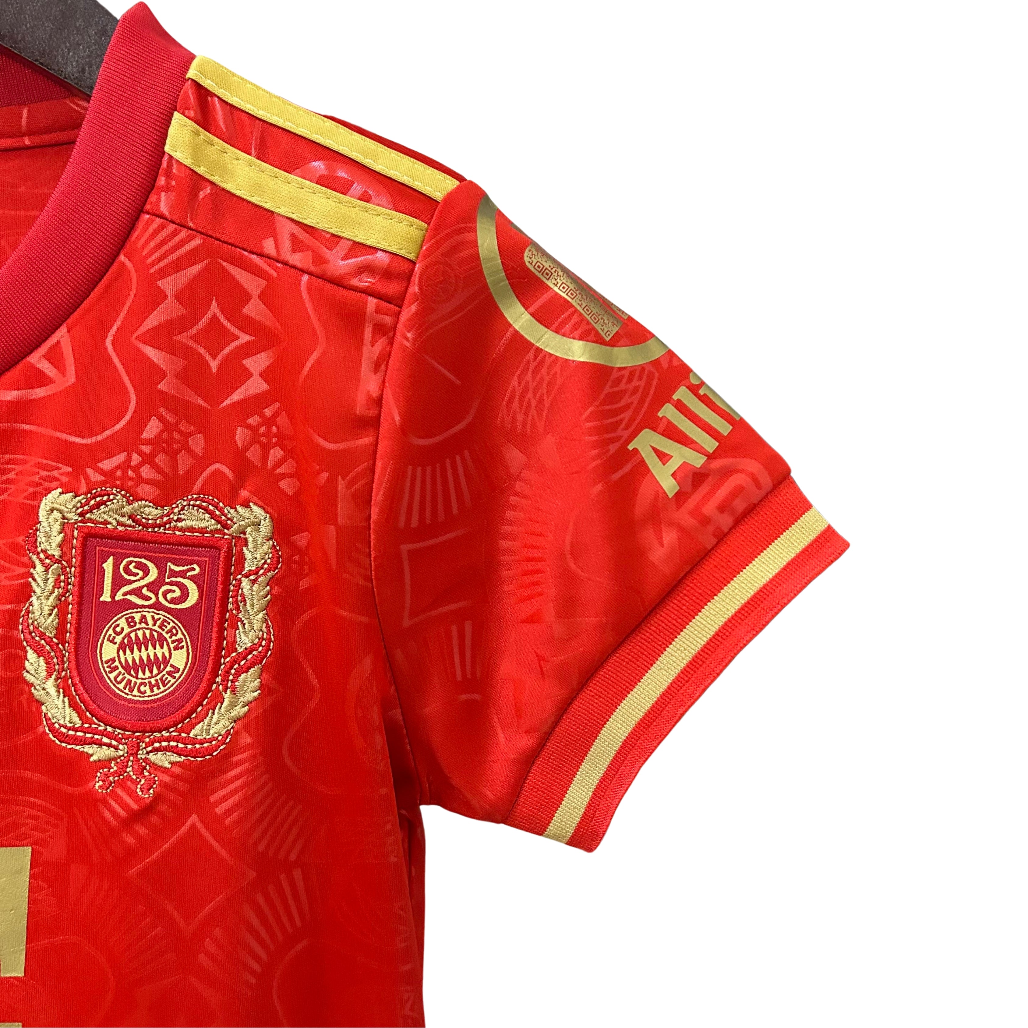 Bayern Munich 125th Kids kit 2025/26