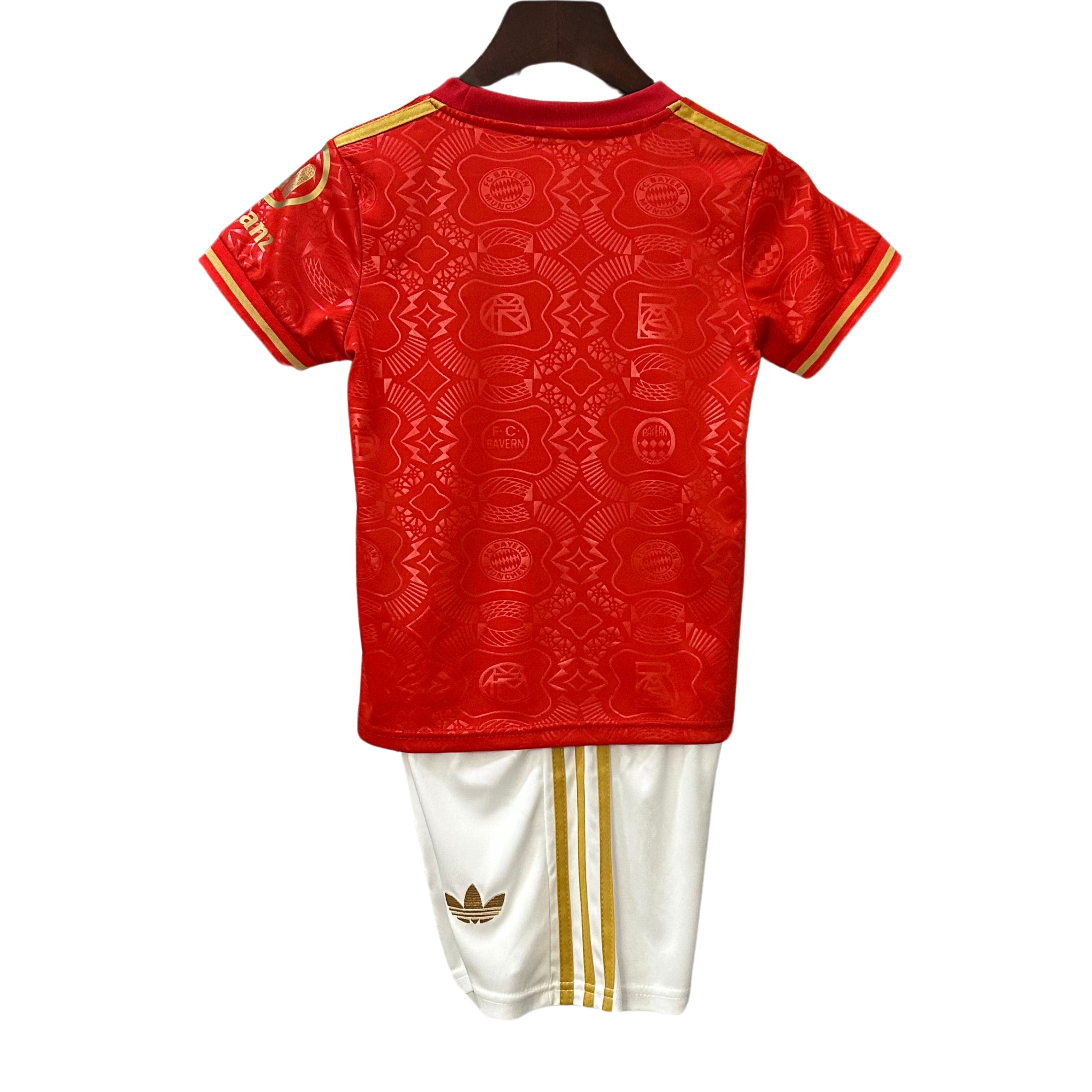 Bayern Munich 125th Kids kit 2025/26
