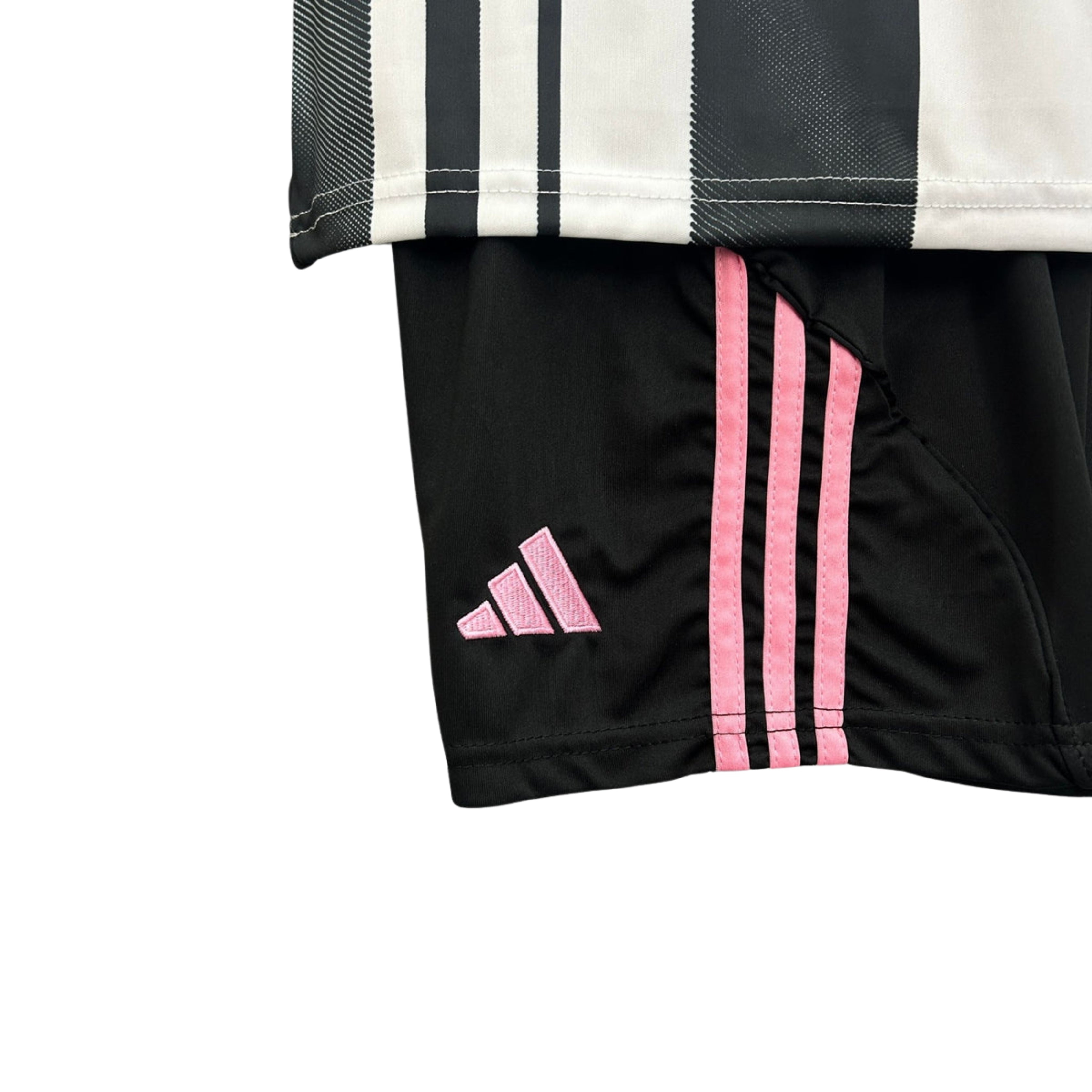 Juventus Kids Home kit 2025/26