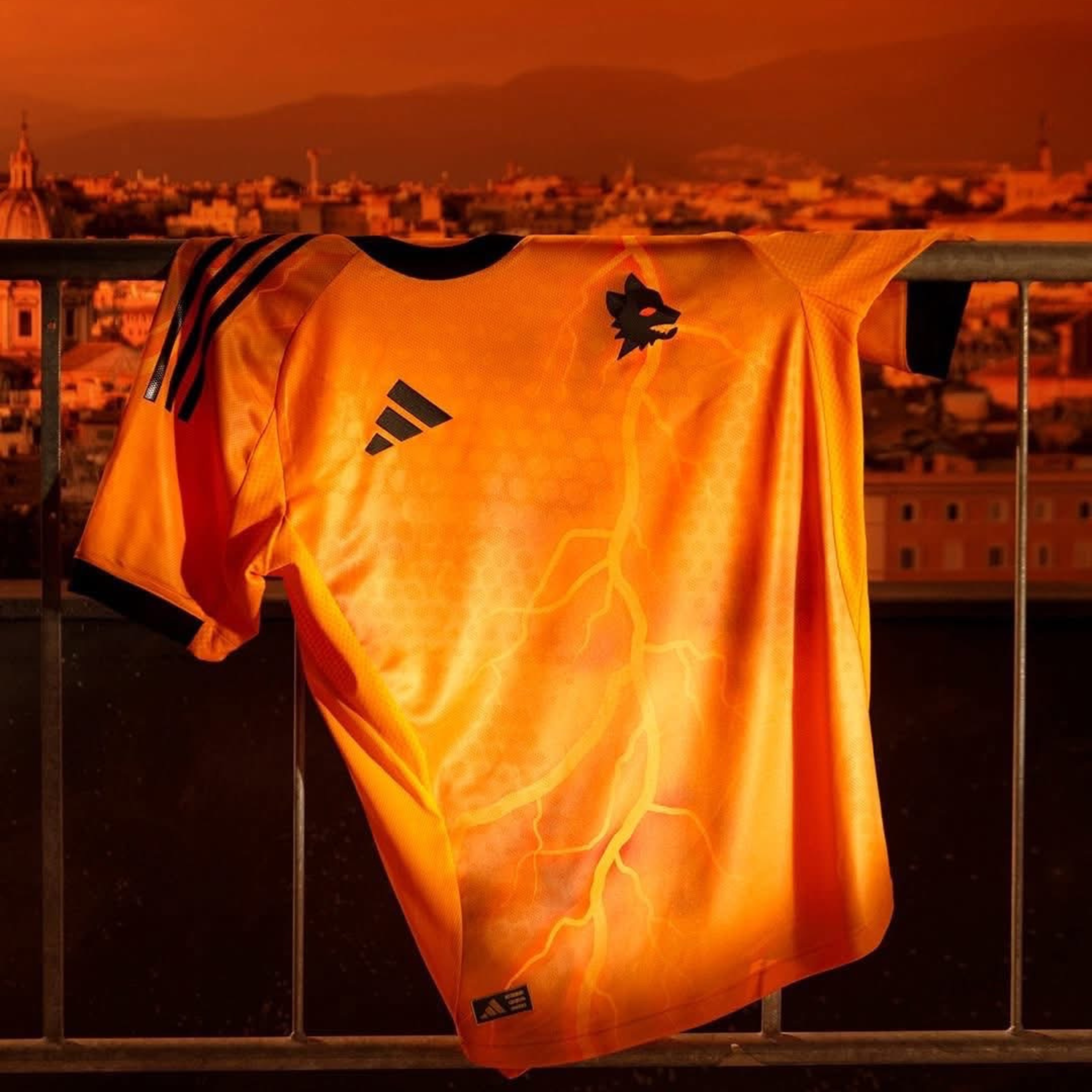 As Roma Away kit 2025/26