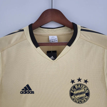 Bayern Munich Away 2004/05