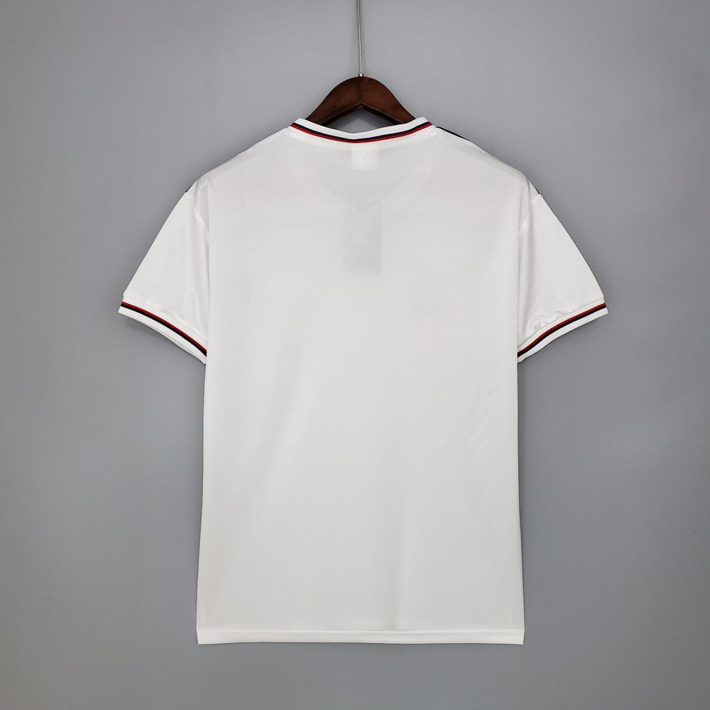 England Home 1982