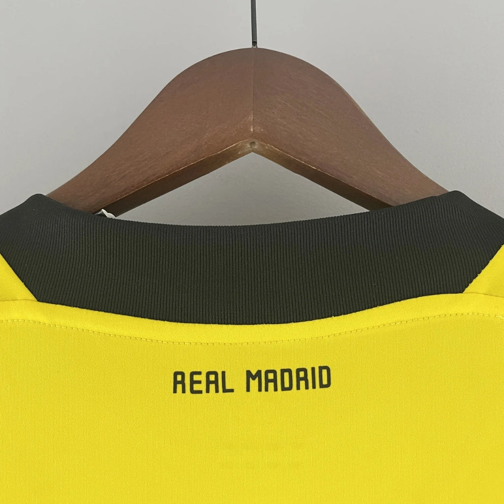 Real Madrid Goalkeeper Yellow 2011/12